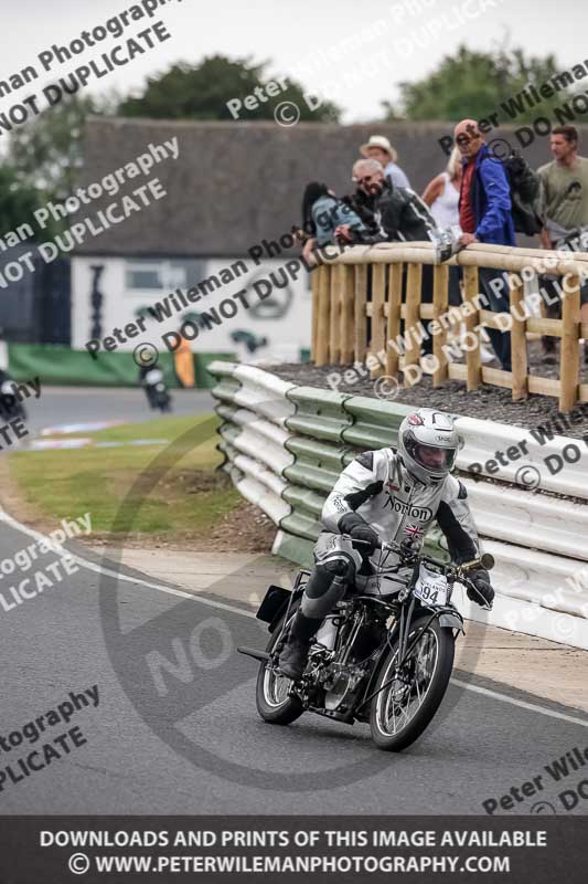 Vintage motorcycle club;eventdigitalimages;mallory park;mallory park trackday photographs;no limits trackdays;peter wileman photography;trackday digital images;trackday photos;vmcc festival 1000 bikes photographs